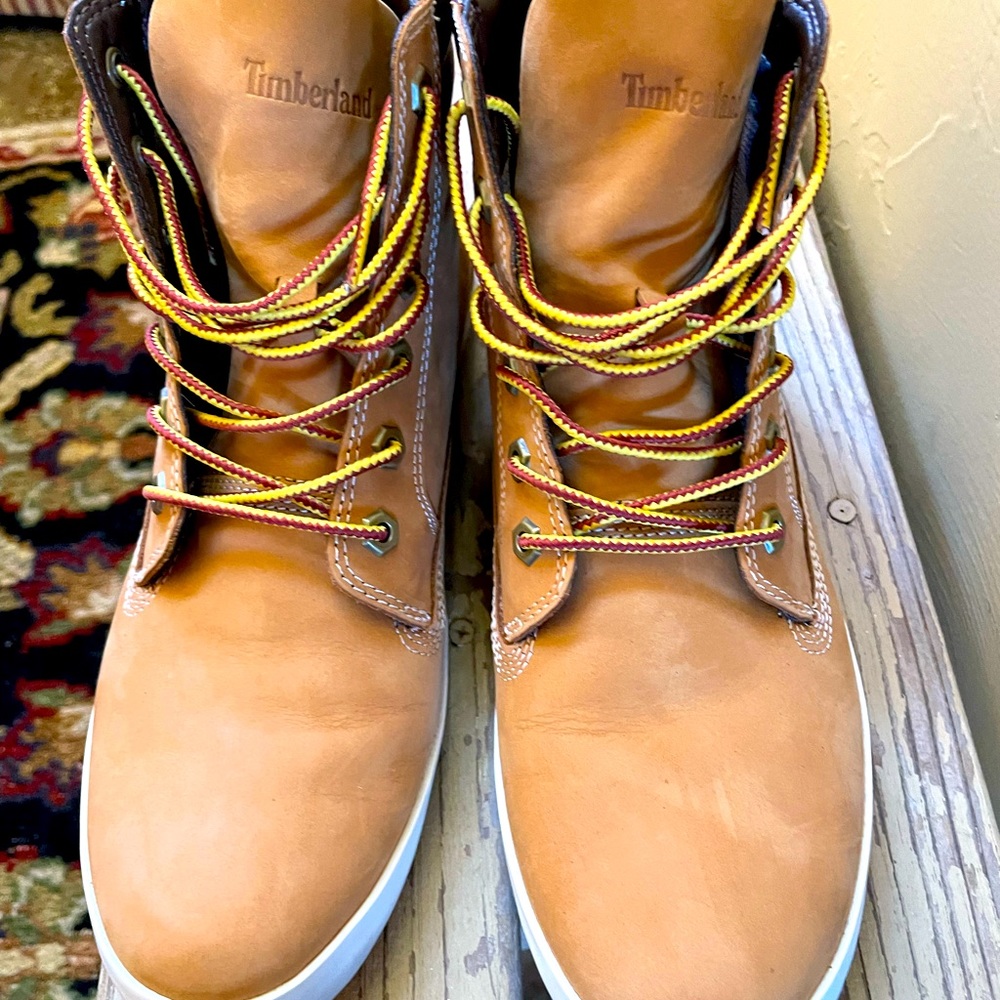 Womens Timberland size 10 shoe